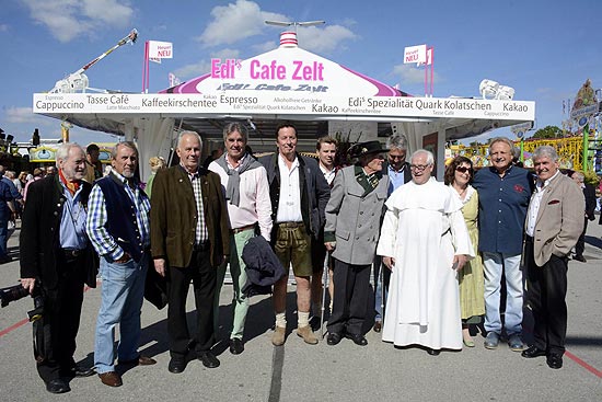 Edi's Kaffeetreff - Edi's Café Zelt auf dem Oktoberfest 2016 (©Foto: Ingrid Grossmann)